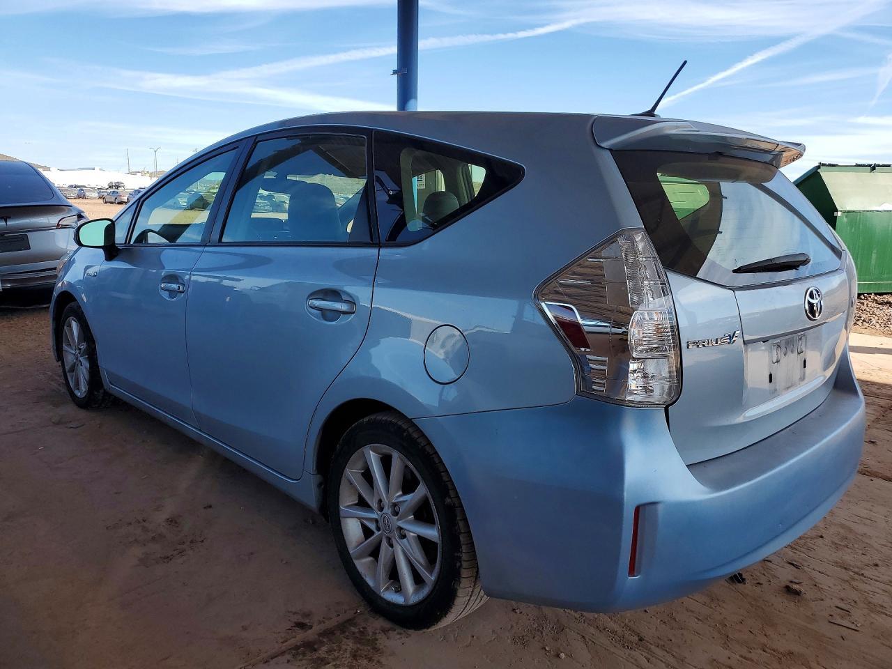 2012 TOYOTA PRIUS V