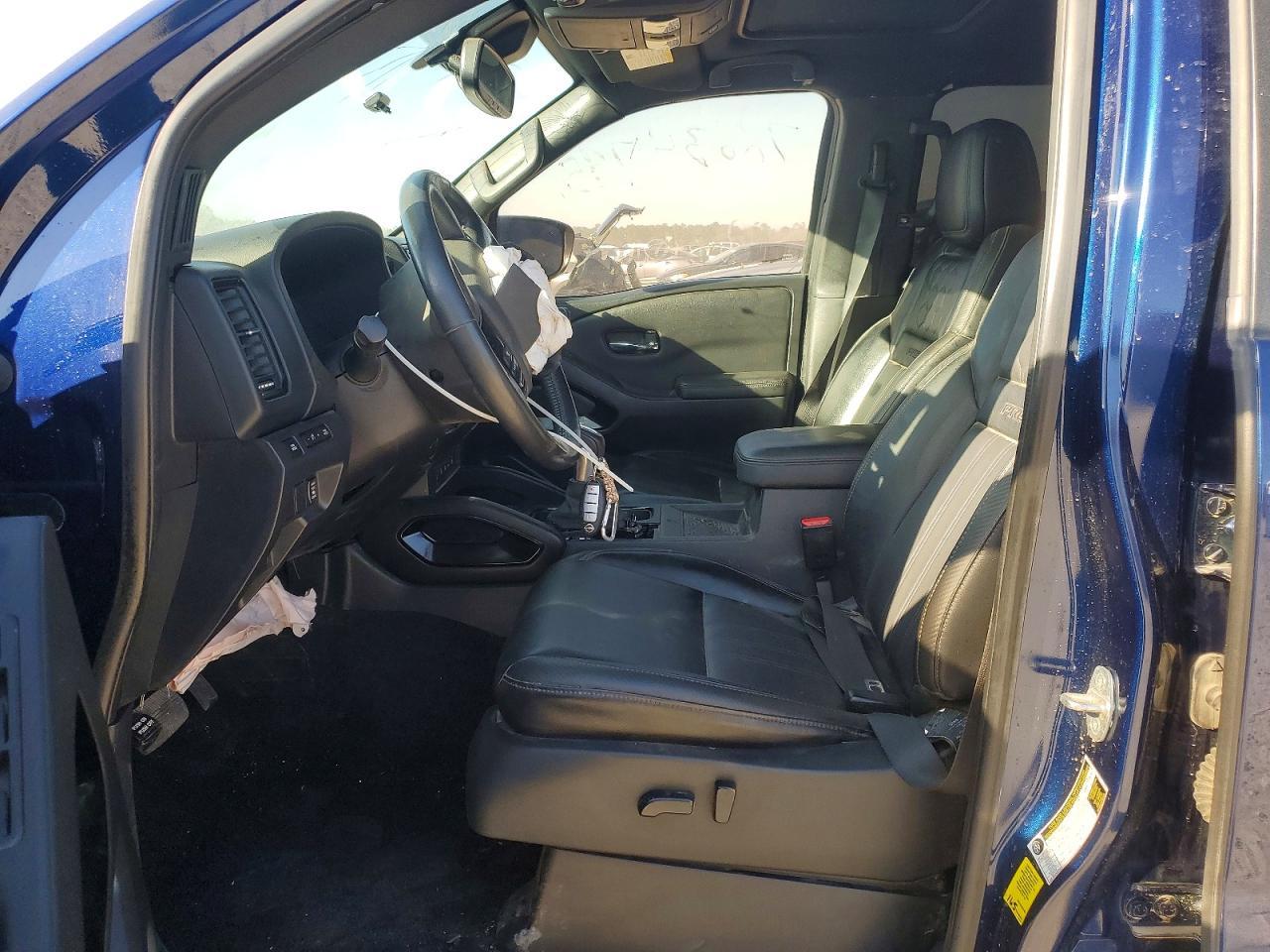2022 NISSAN Frontier