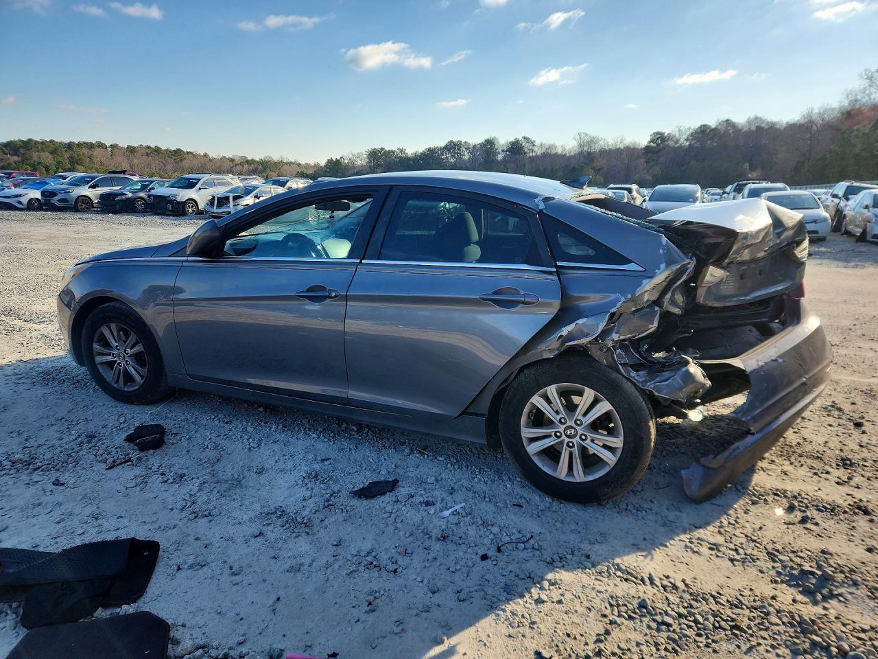 2011 HYUNDAI SONATA