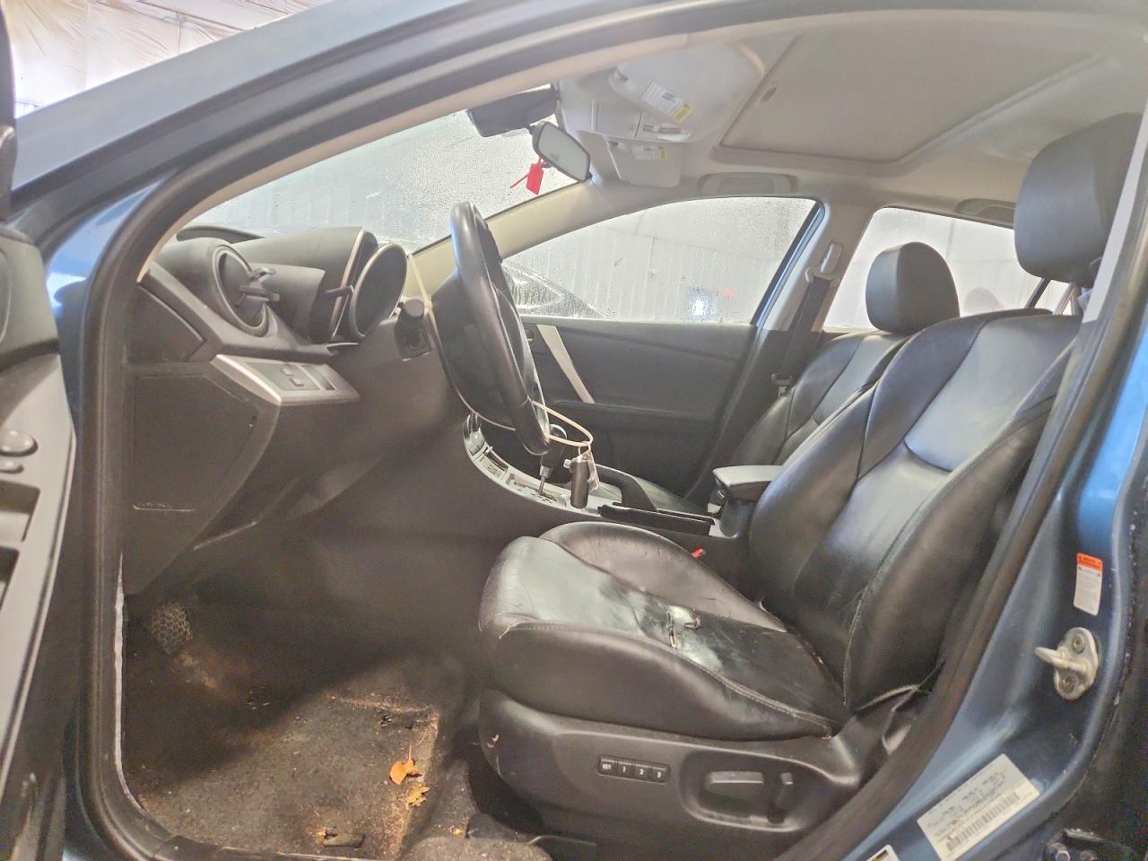 2010 MAZDA 3