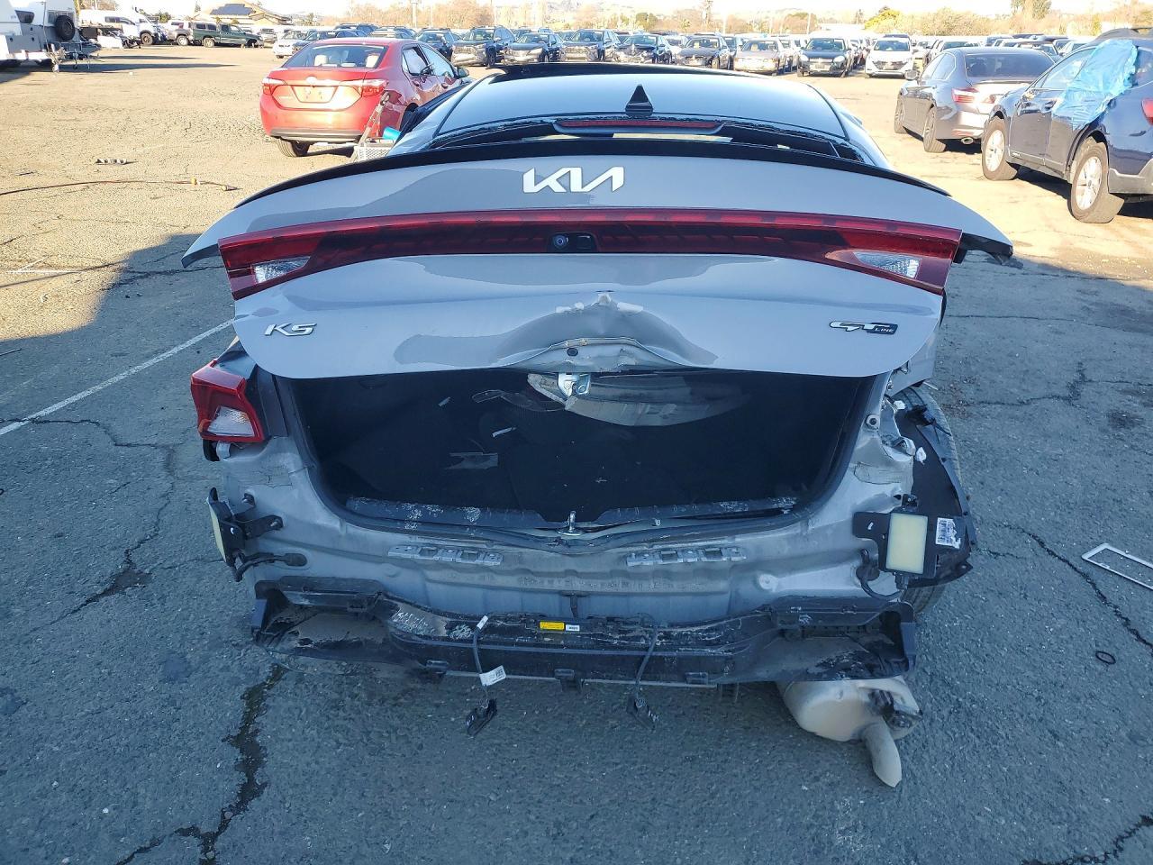 2022 KIA K5