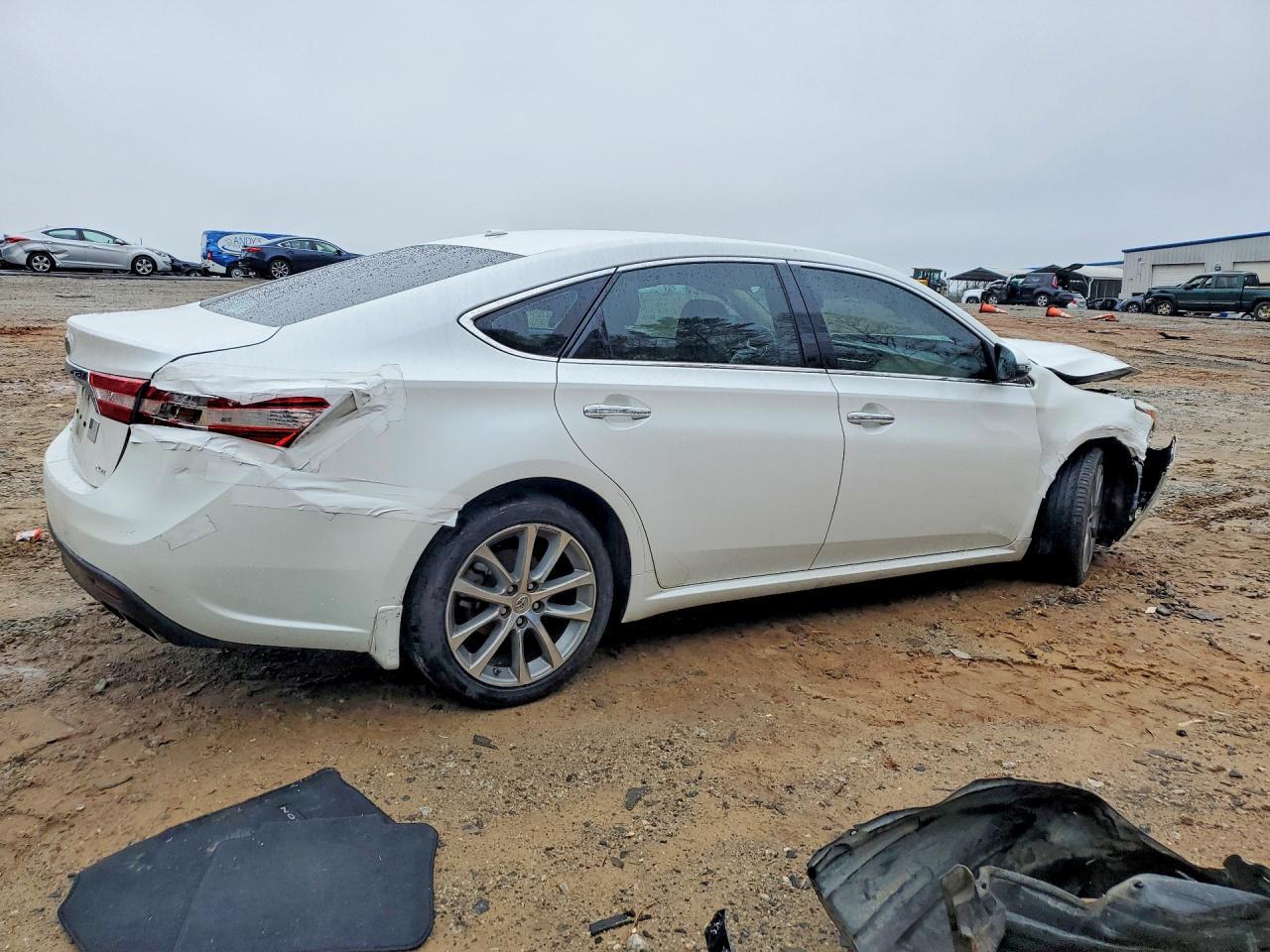 2014 TOYOTA Avalon