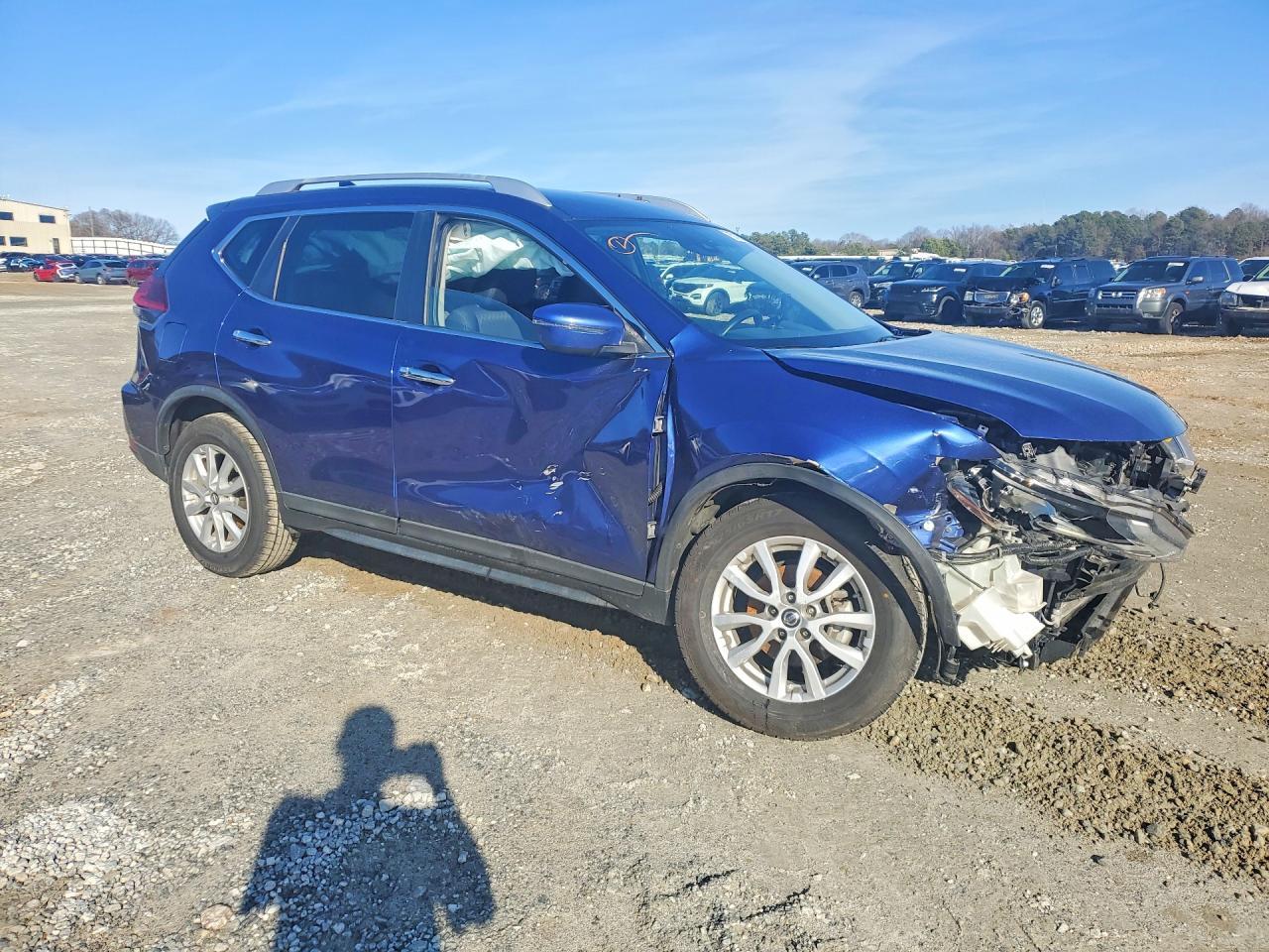 2019 NISSAN