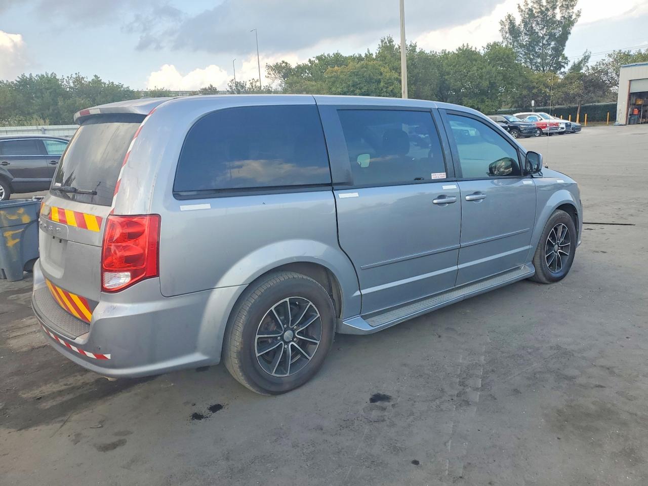 2016 DODGE GRAND CARAVAN