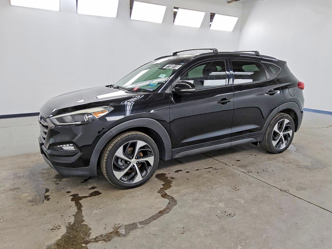 2016 HYUNDAI TUCSON