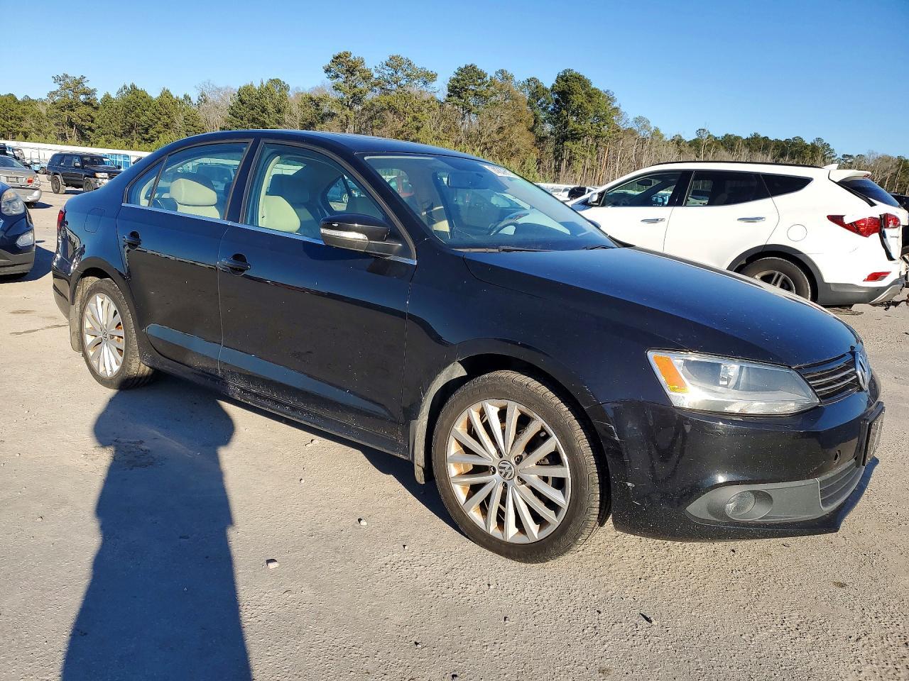 2014 VOLKSWAGEN JETTA