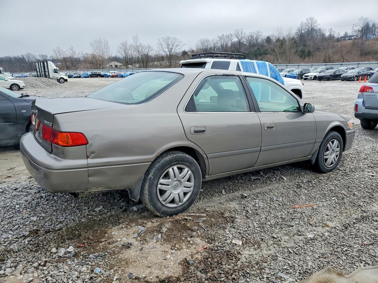 2001 TOYOTA CAMRY