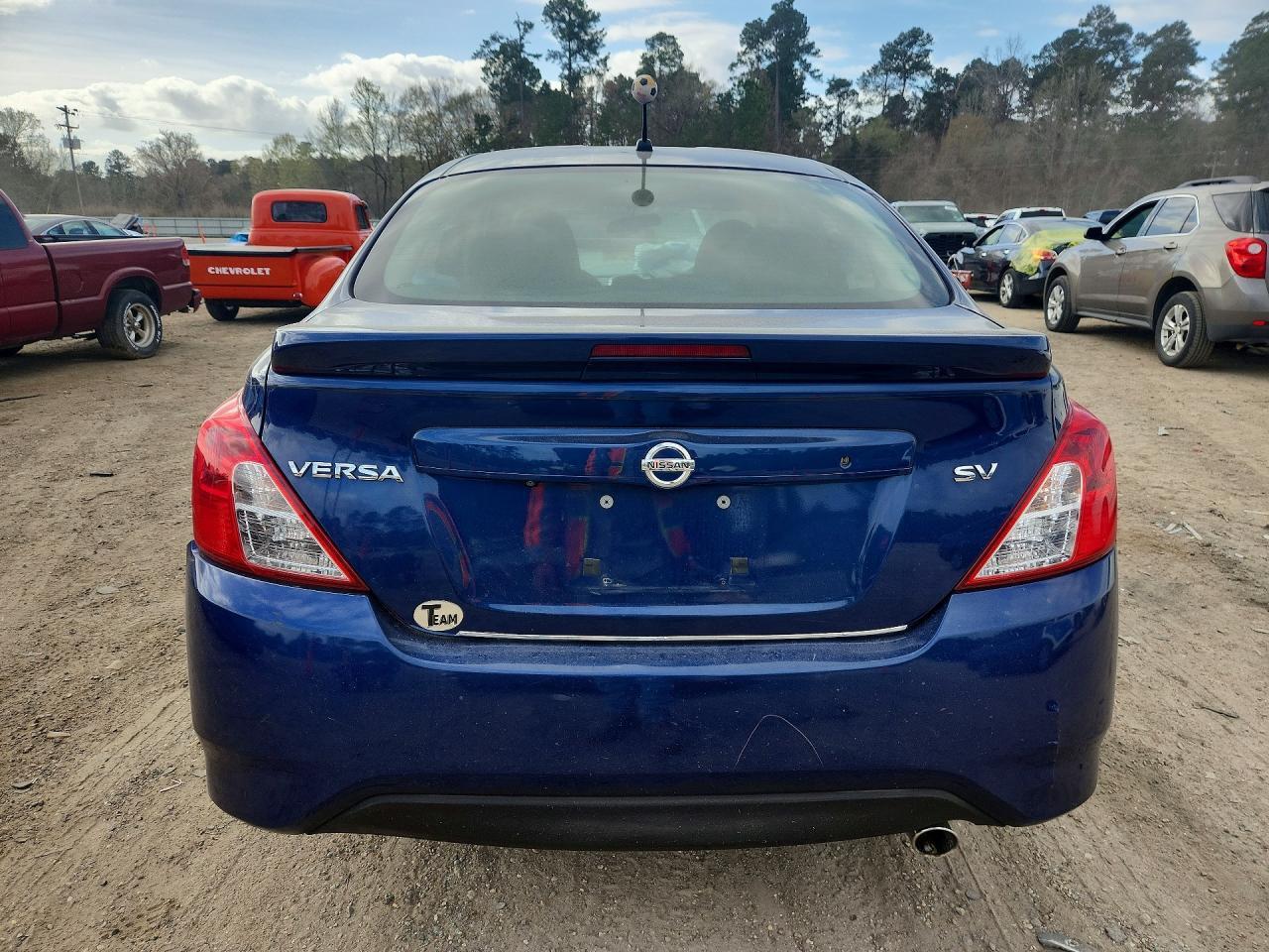 2019 NISSAN VERSA