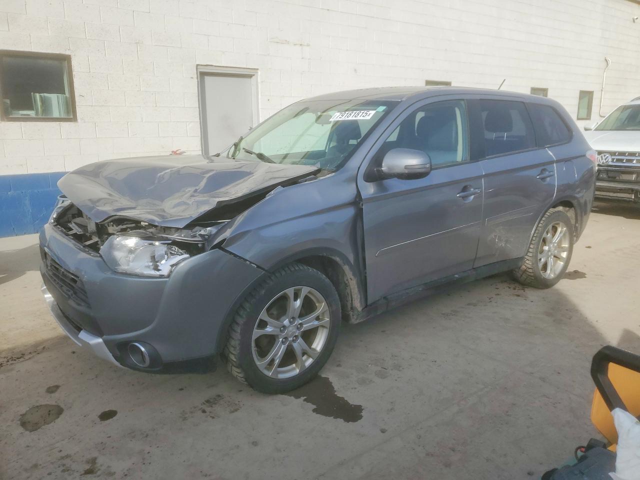 2015 MITSUBISHI outlander