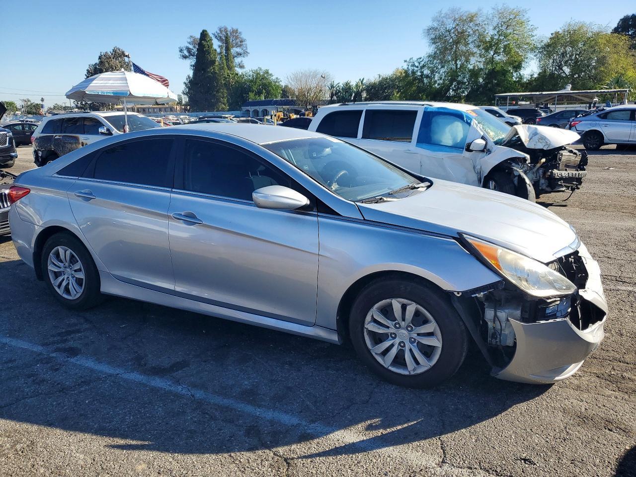 2013 HYUNDAI SONATA