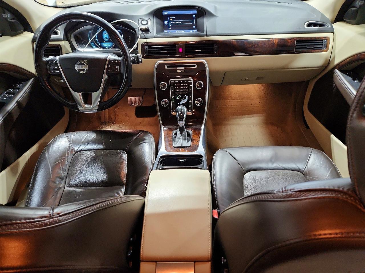 2014 VOLVO XC70