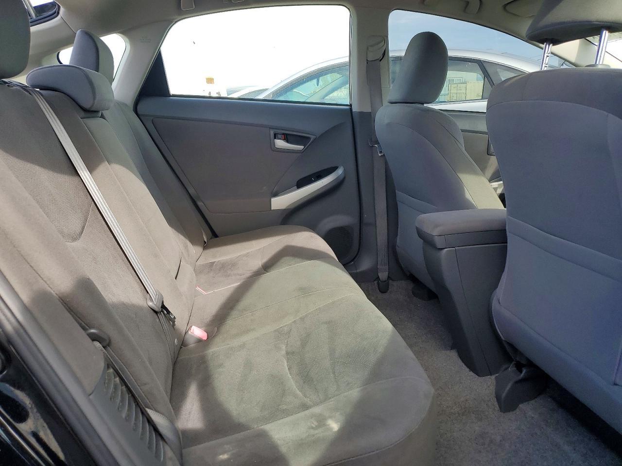 2011 TOYOTA PRIUS