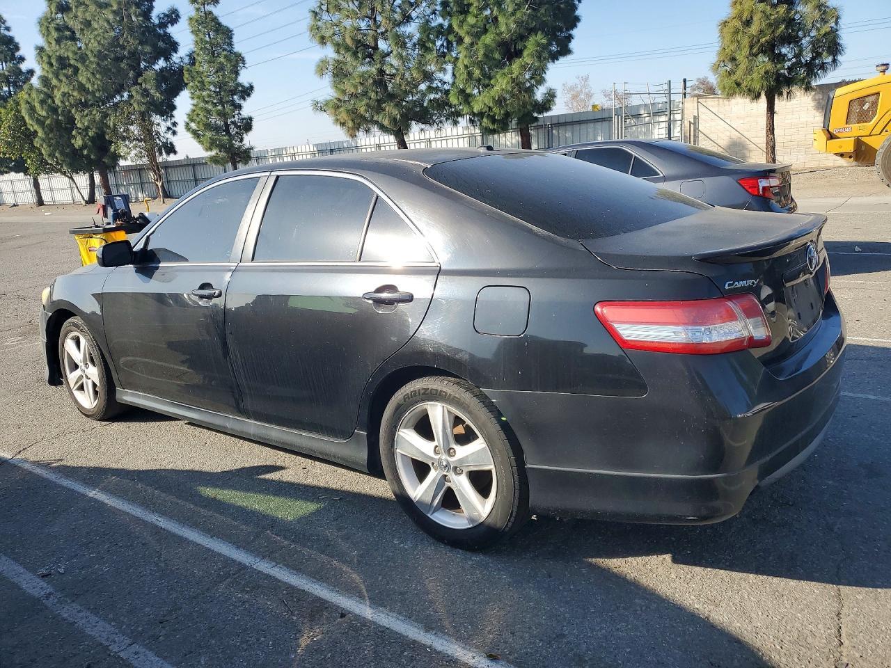 2011 TOYOTA CAMRY