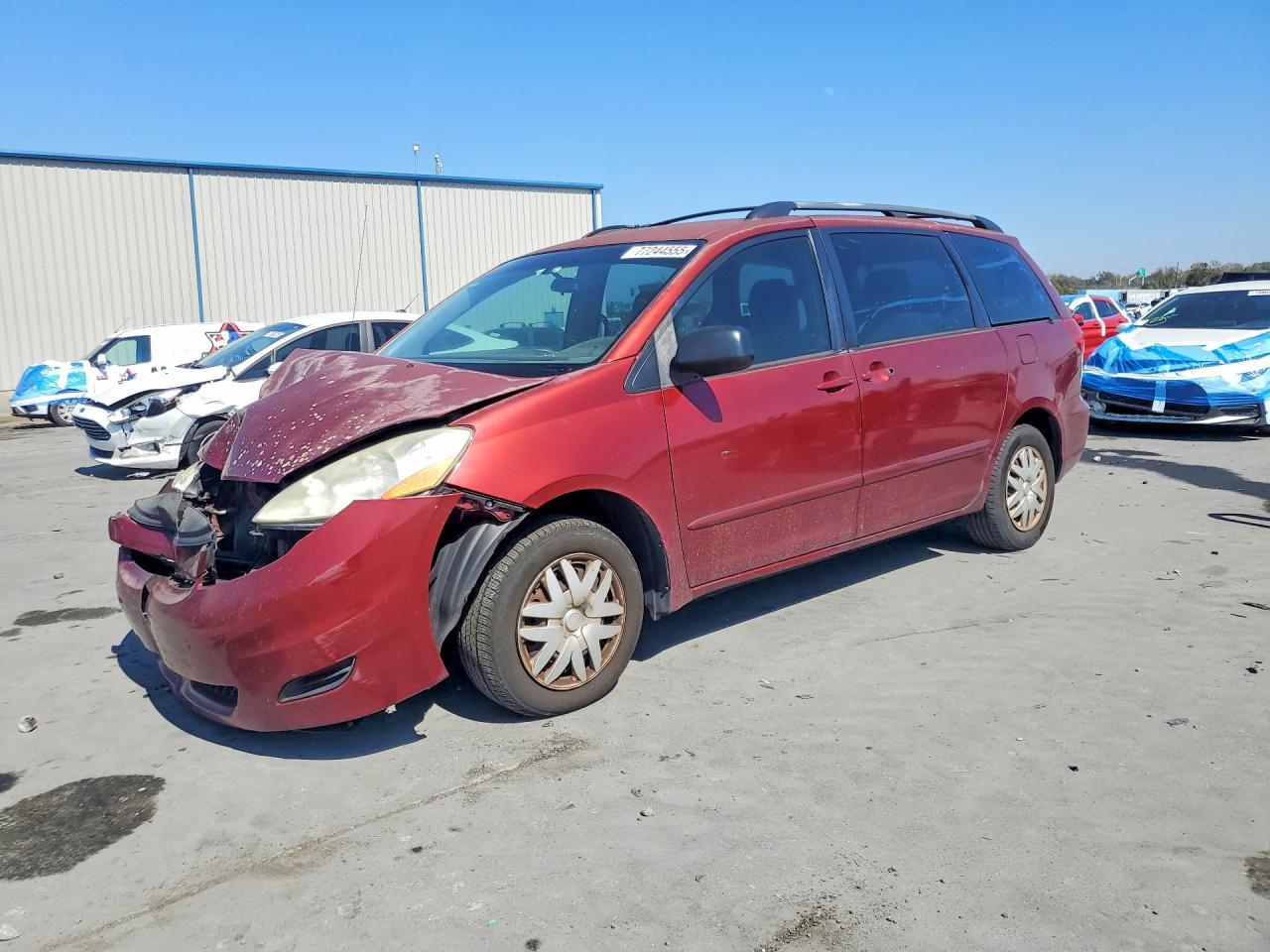2010 TOYOTA SIENNA