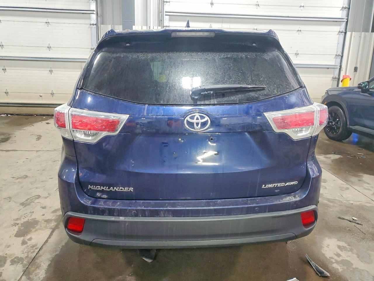 2014 TOYOTA HIGHLANDER