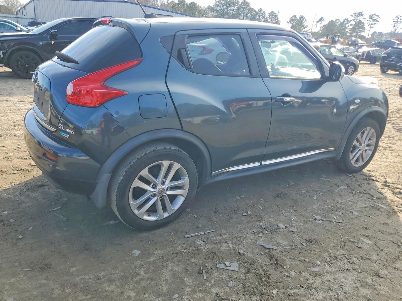 2012 NISSAN Juke