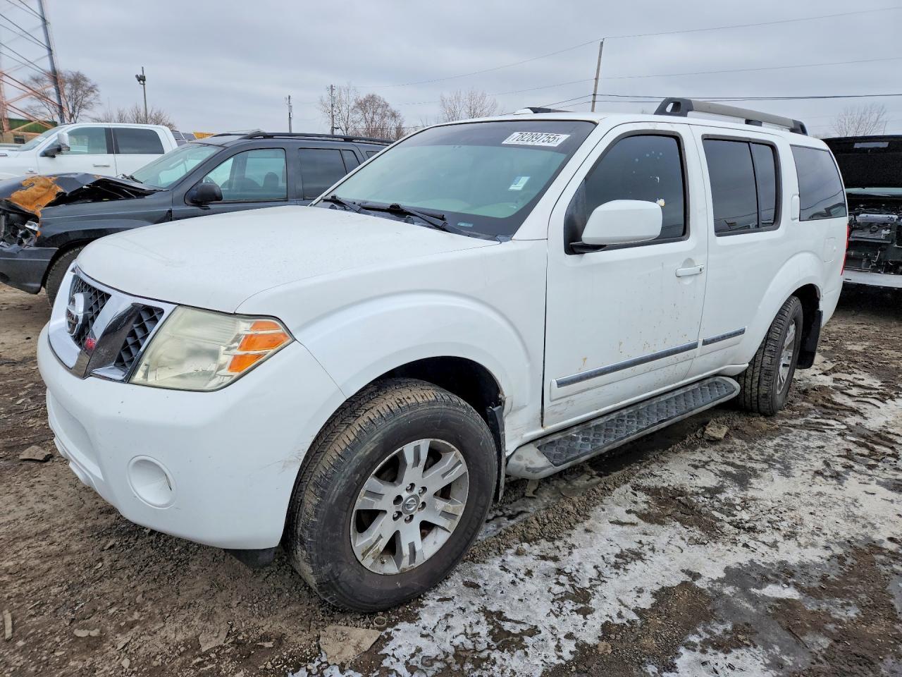 2011 NISSAN PATHFINDER