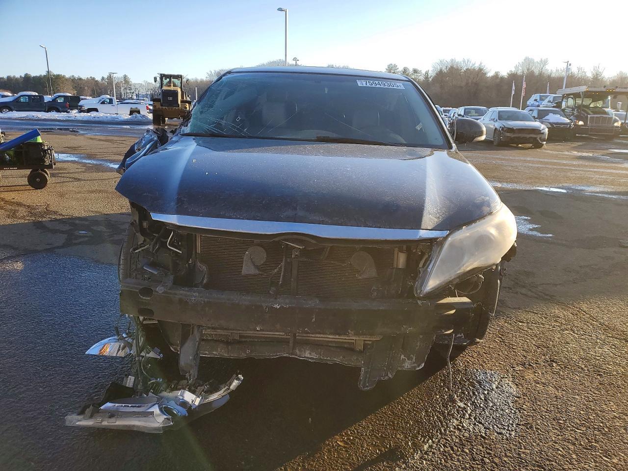 2012 TOYOTA Avalon