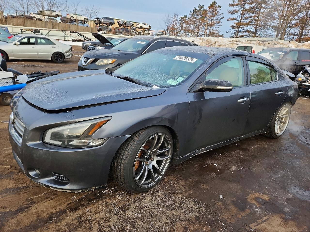2009 NISSAN Maxima