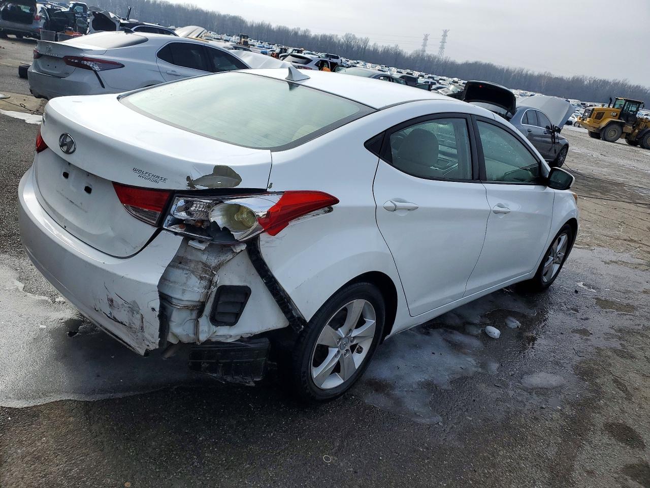 2012 HYUNDAI ELANTRA