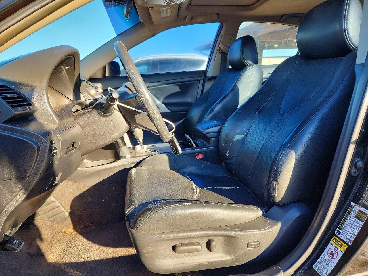 2011 TOYOTA CAMRY