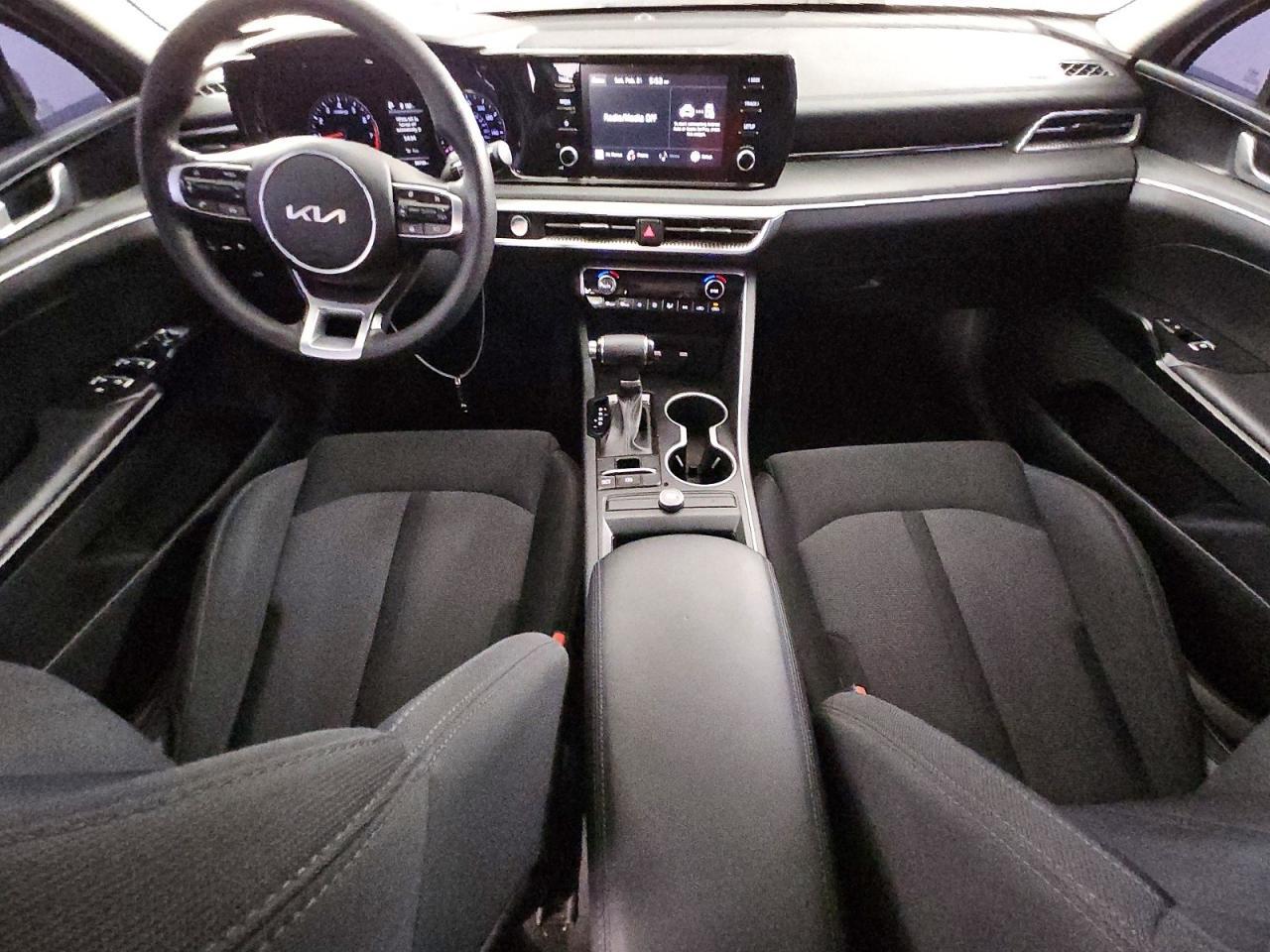 2022 KIA K5