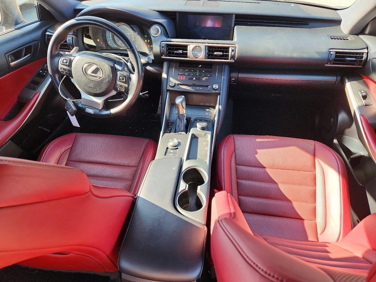 2020 LEXUS IS 300
