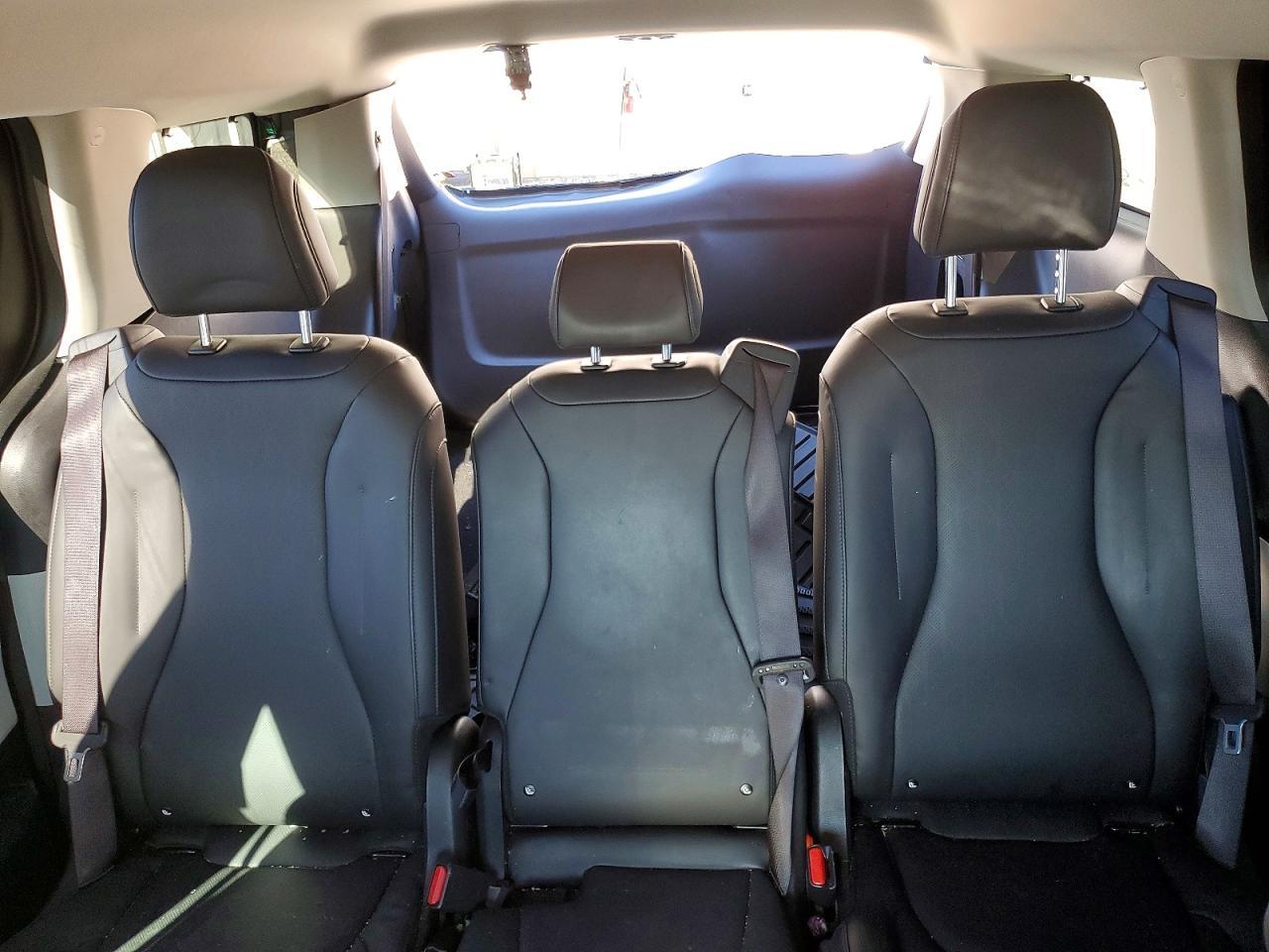 2024 KIA Carnival