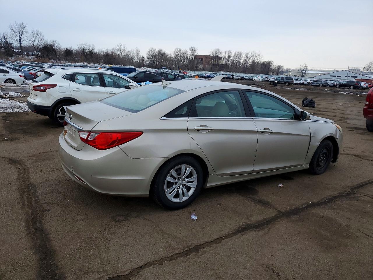 2011 HYUNDAI SONATA