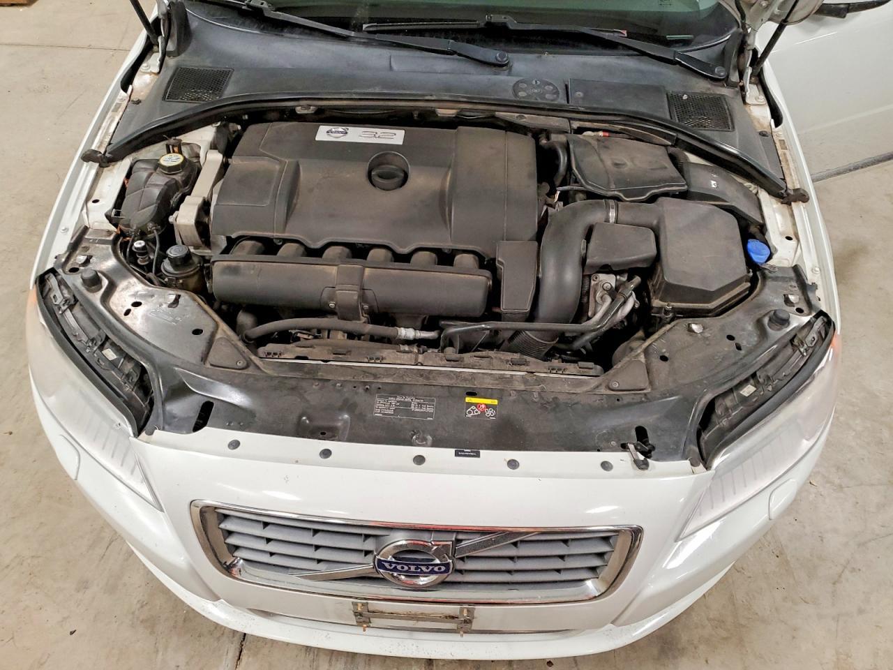 2010 VOLVO S80