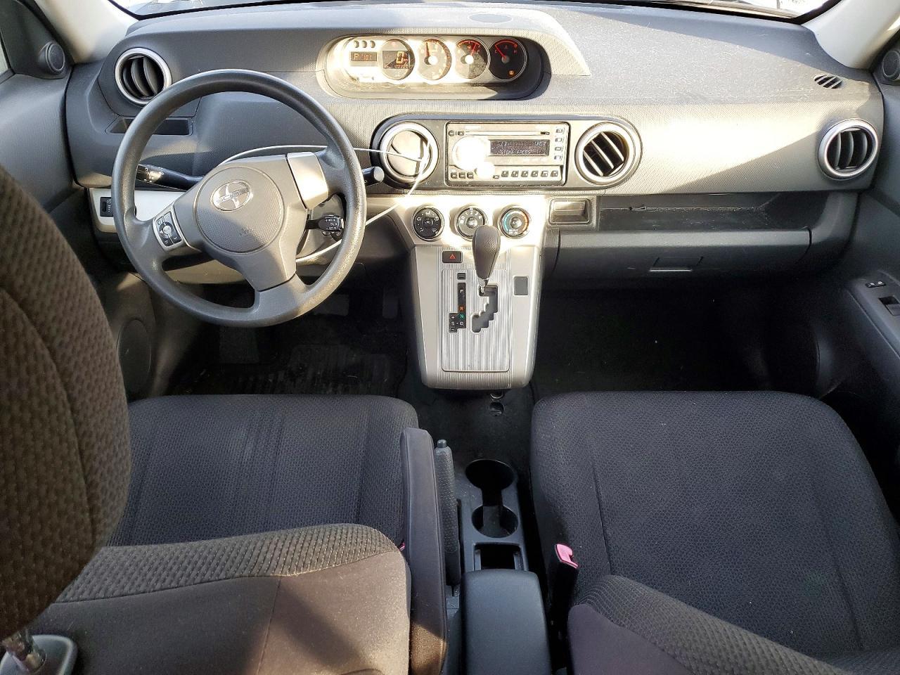 2010 TOYOTA SCION