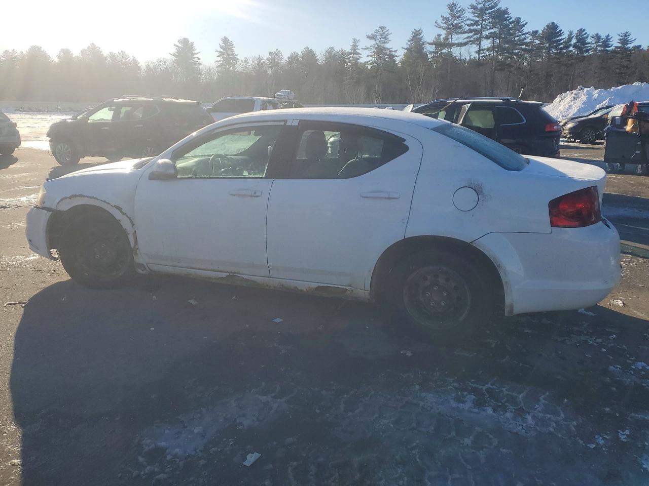 2011 DODGE Avenger