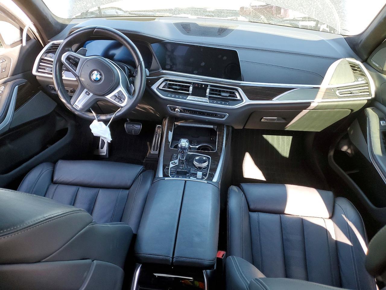 2020 BMW X7