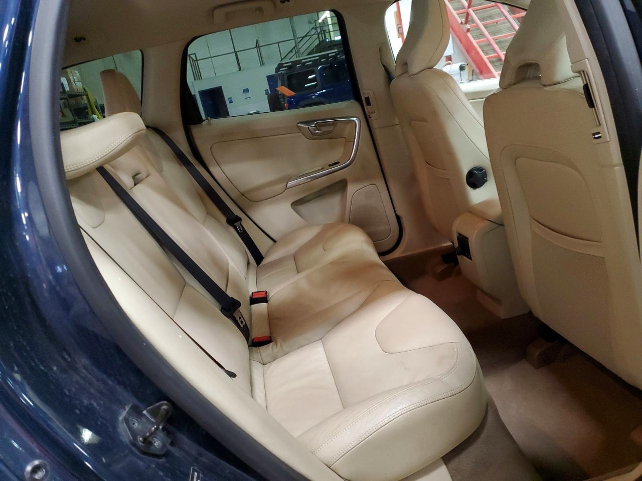2013 VOLVO XC60