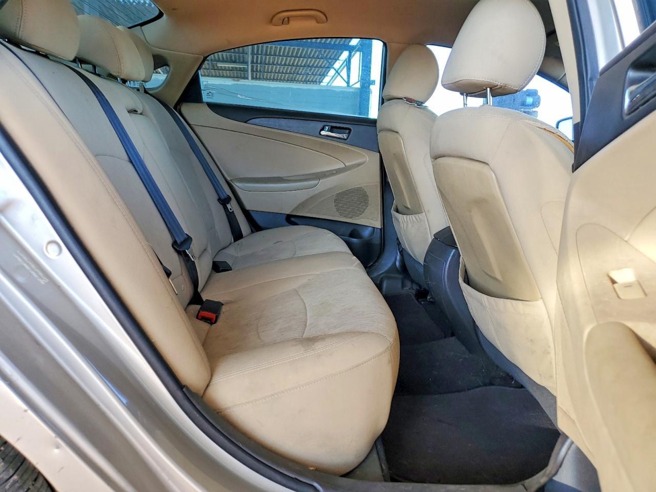 2011 HYUNDAI SONATA