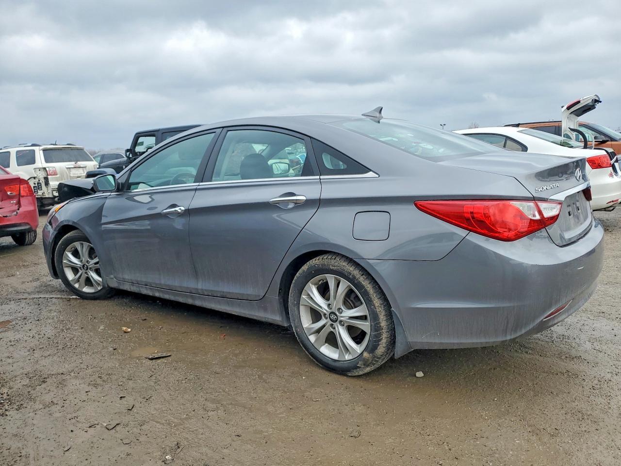 2011 HYUNDAI SONATA