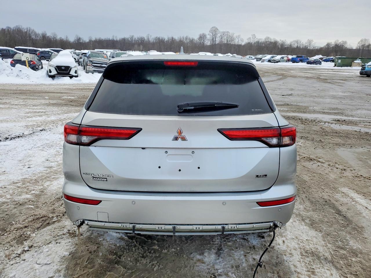 2022 MITSUBISHI outlander