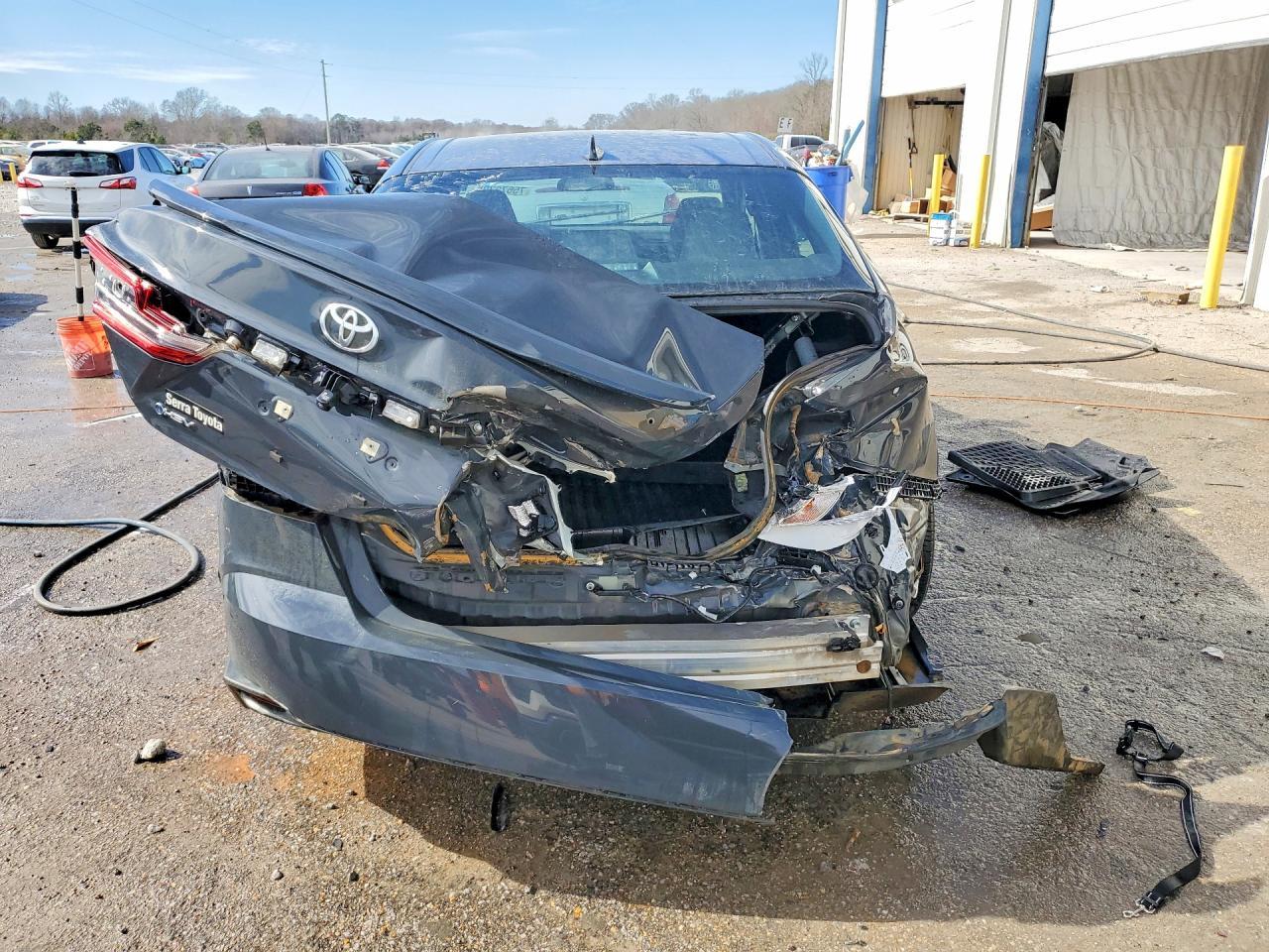 2025 TOYOTA CAMRY