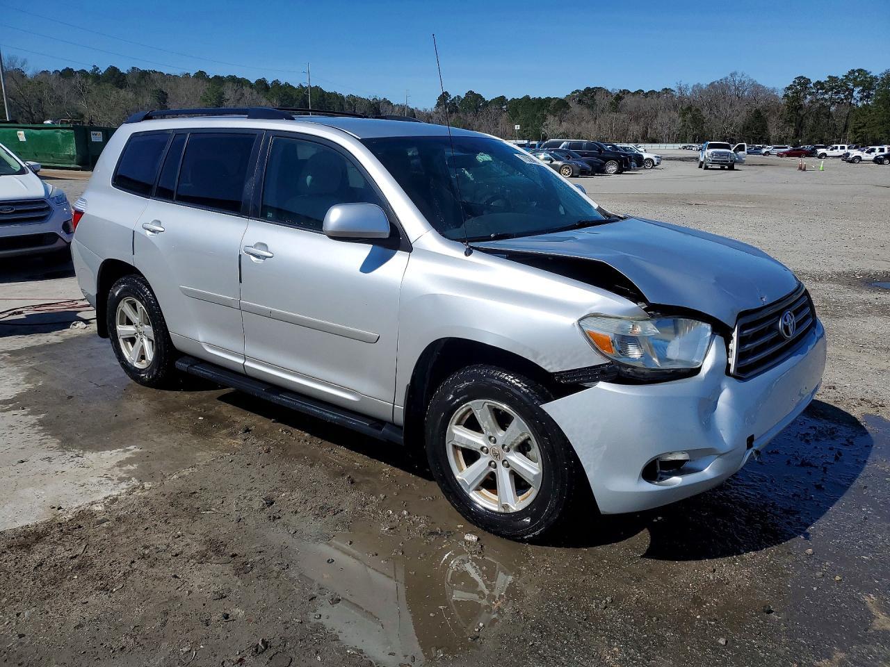 2010 TOYOTA HIGHLANDER