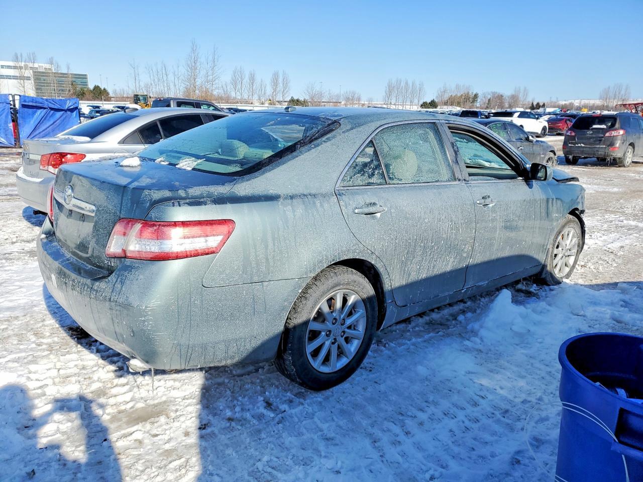 2011 TOYOTA CAMRY