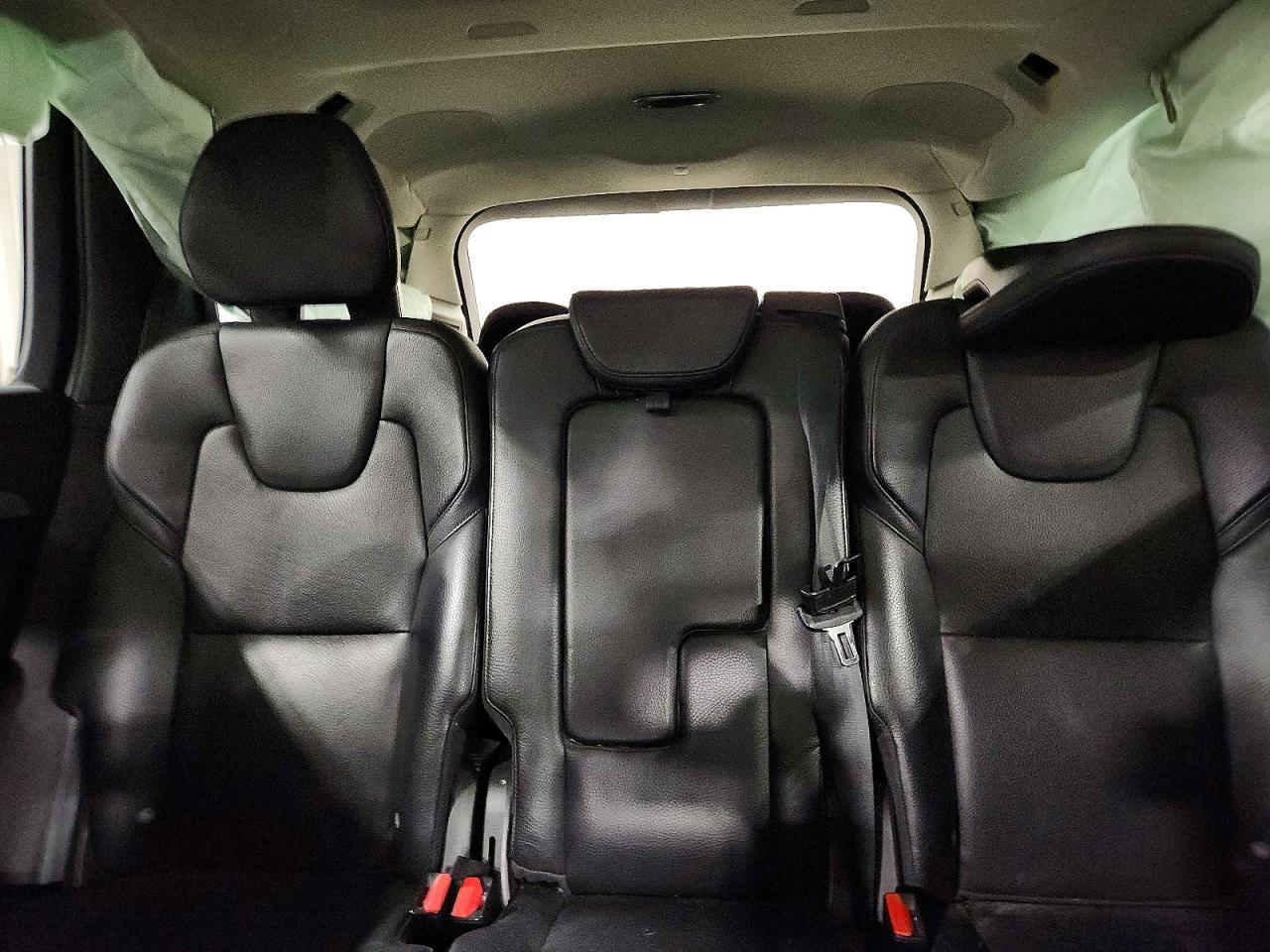 2016 VOLVO XC90