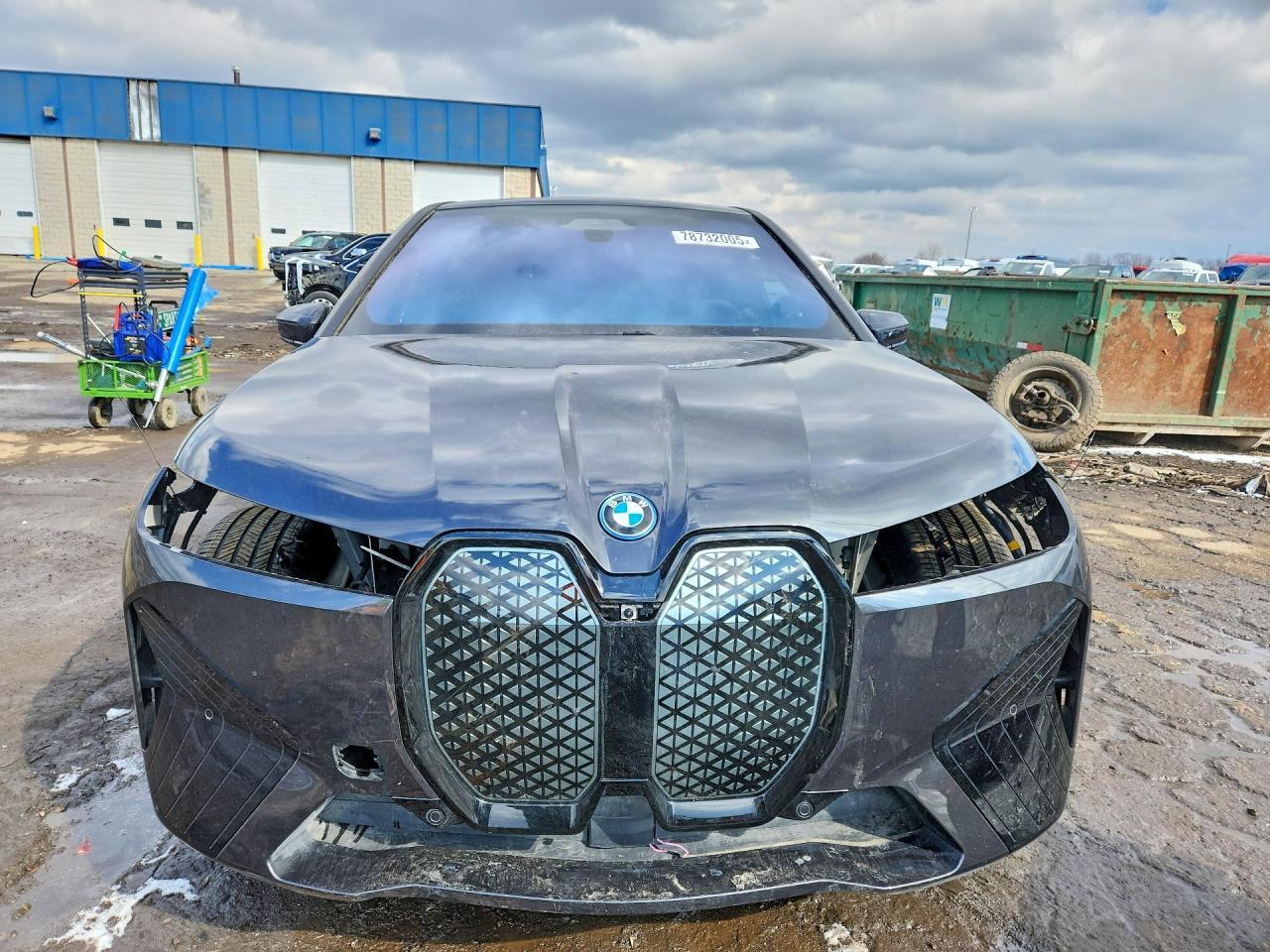 2025 BMW iX