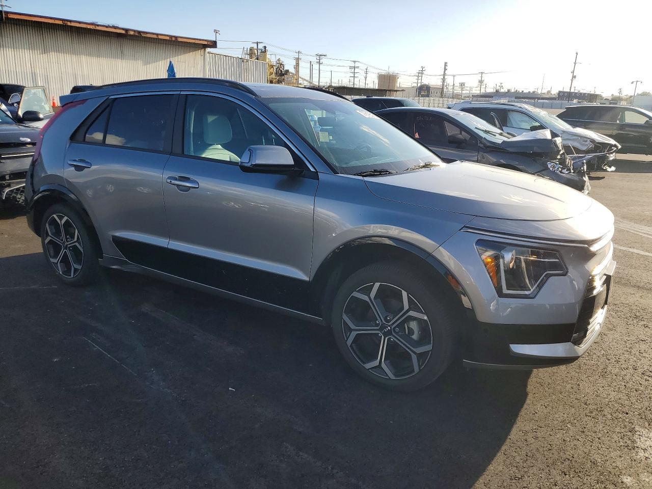 2023 KIA Niro