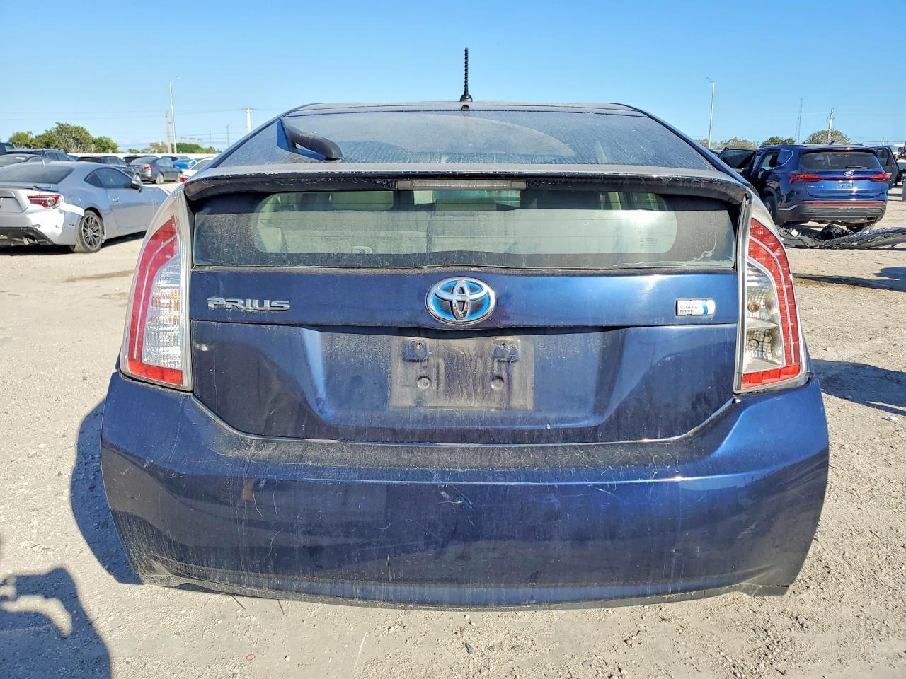2013 TOYOTA PRIUS