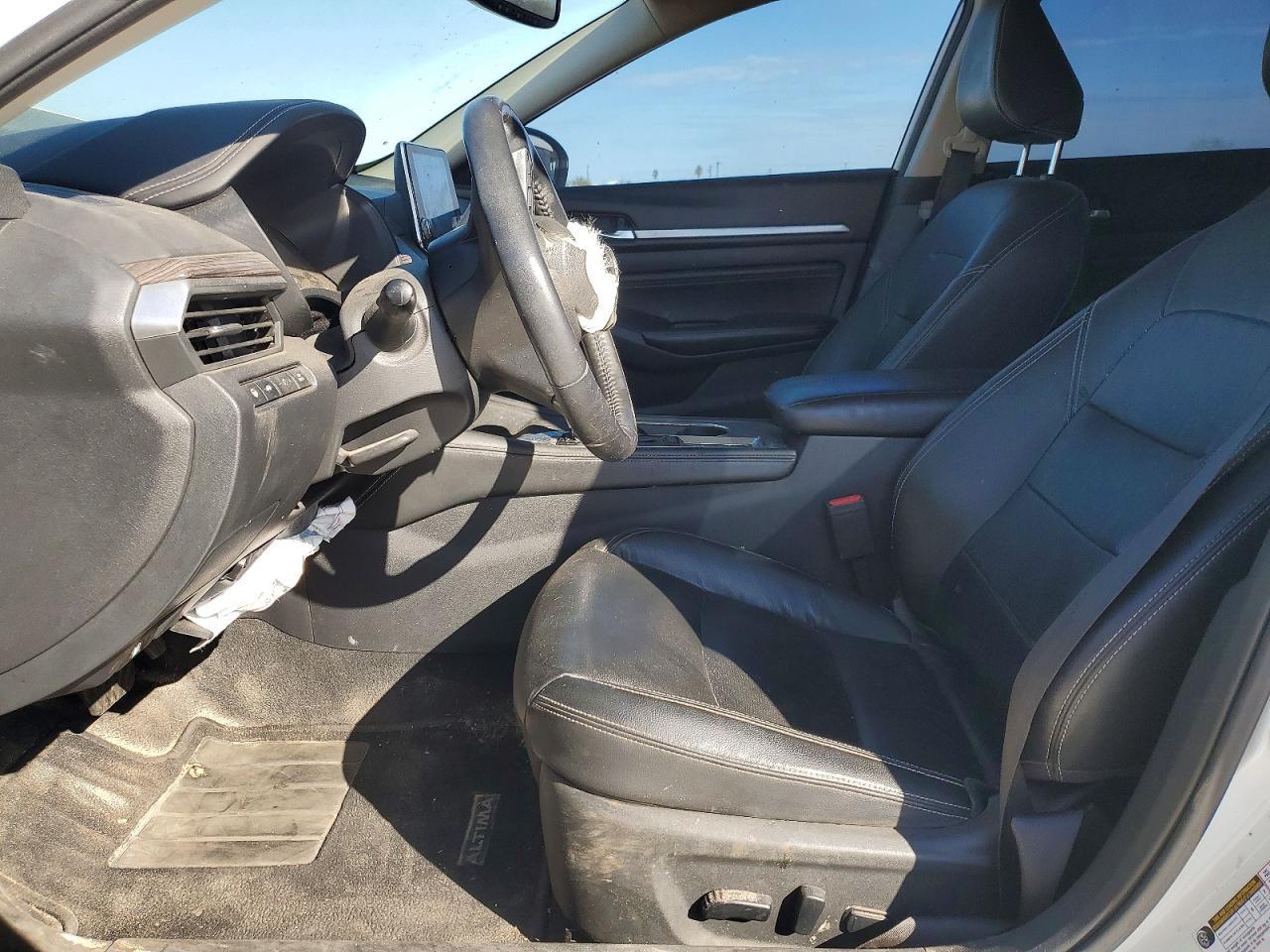 2019 NISSAN
