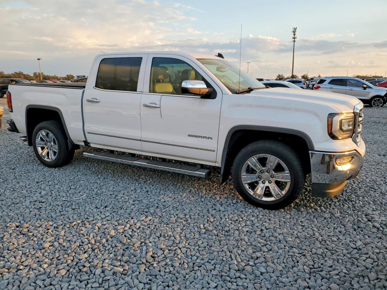 2016 GMC Sierra