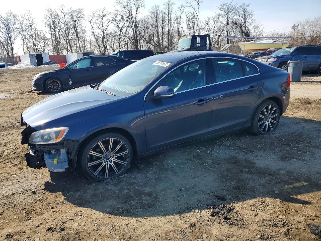 2015 VOLVO S60