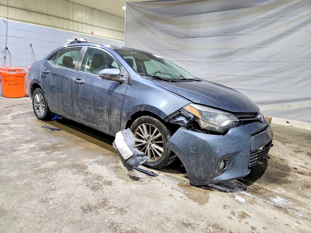 2015 TOYOTA COROLLA