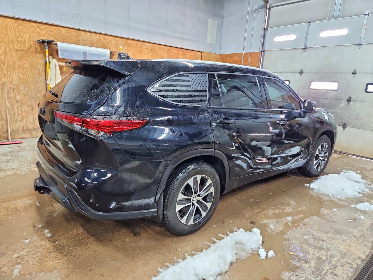 2022 TOYOTA HIGHLANDER