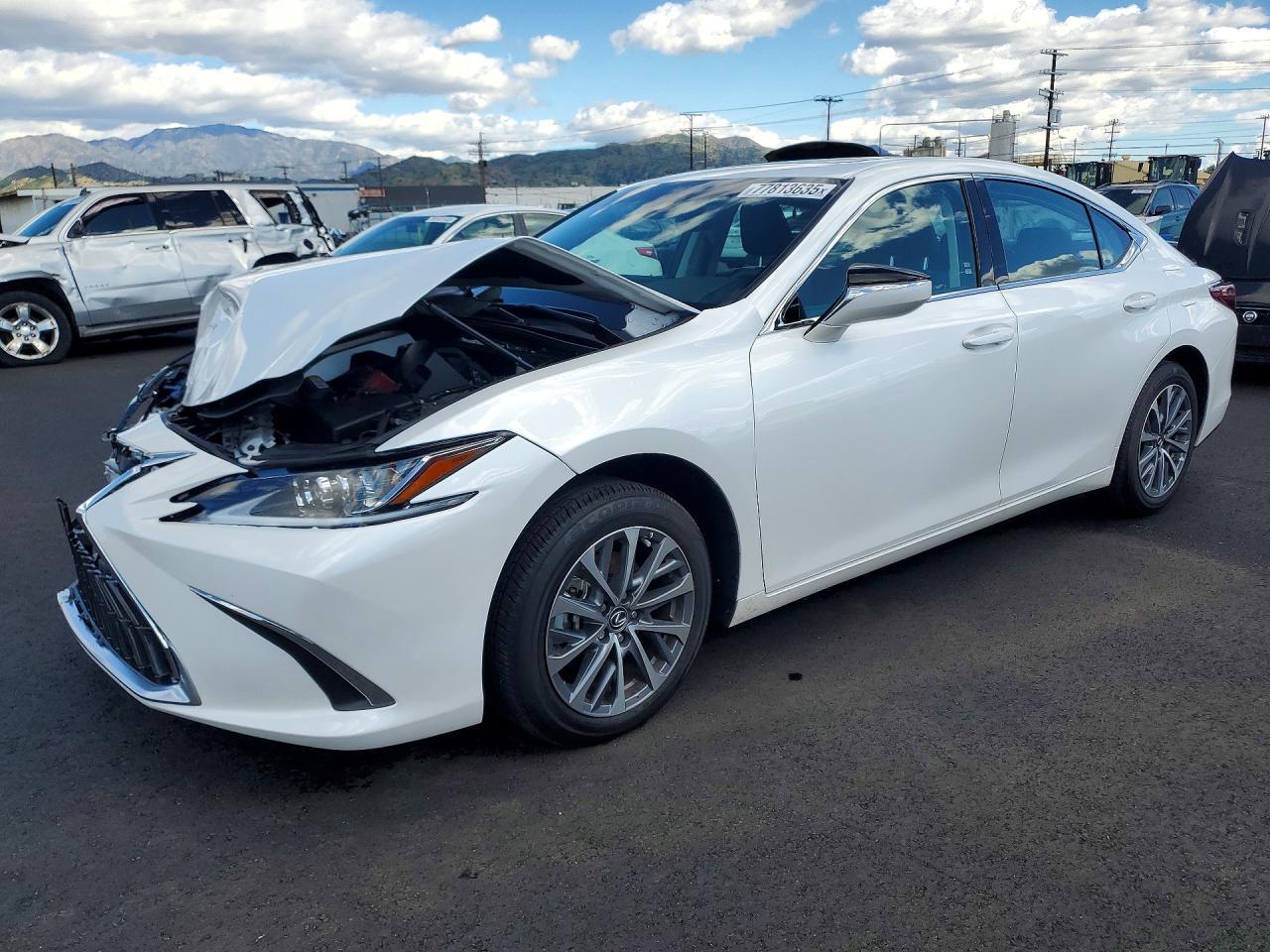 2025 LEXUS ES 350